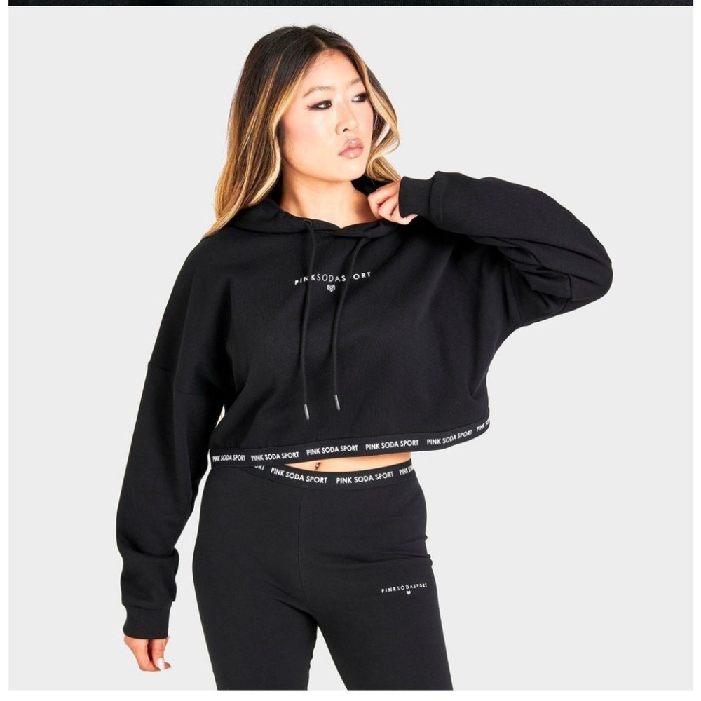 🌸 PINK SODA SPORT VIBES TAPED LOGO CROPPED HOODIE 🍒